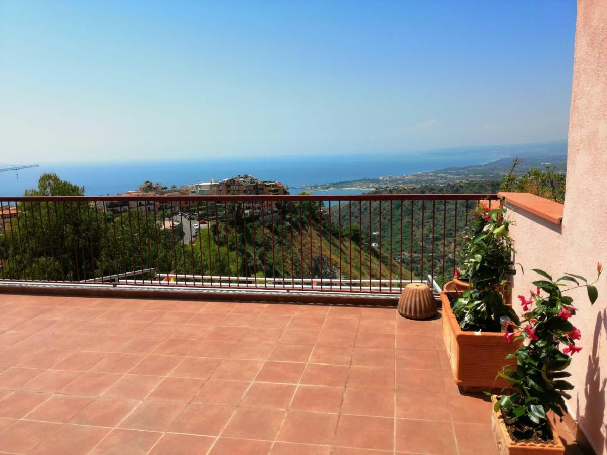 Casa Romeo Apartment Taormina Bagian luar foto